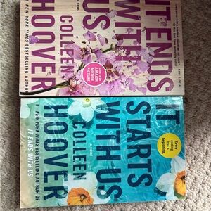 Colleen Hoover Book Set - It Ends With Us & It Starts With Us